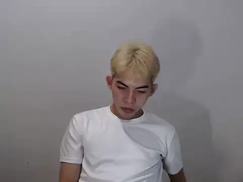 Chat XXX ao vivo de Urhotsilverboy