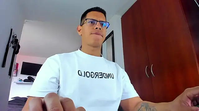 _John_Boy_ Pertunjukan Webcam