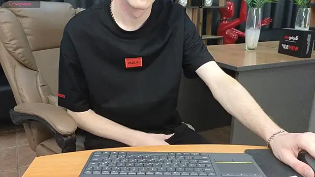 Tommy_CrashXXX 在線直播表演