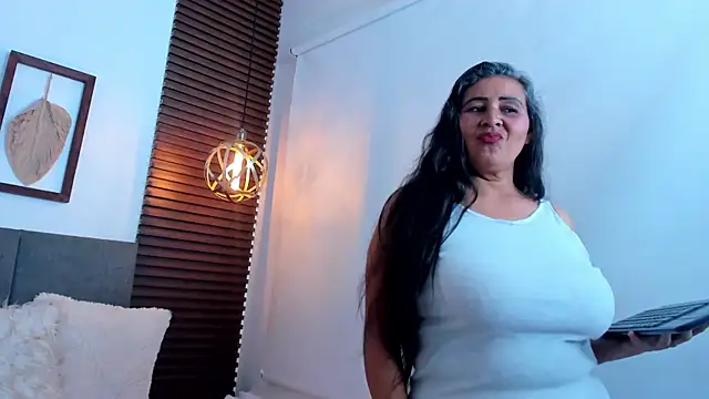 Victoria_kyler Live XXX-Chat