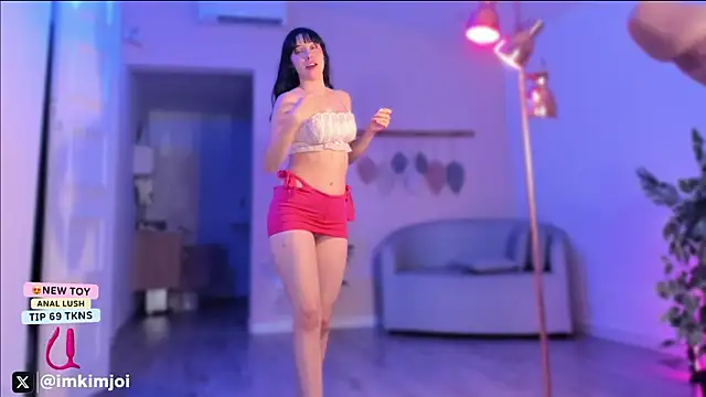 دردشة KiimJoi الجنسية المباشرة