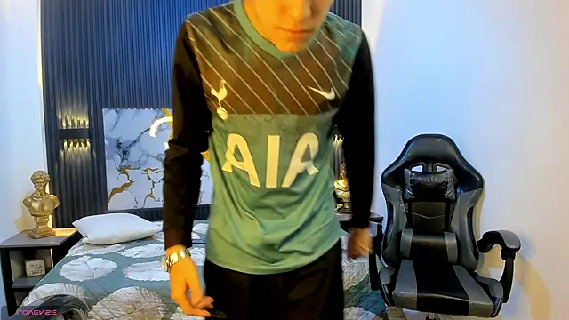 Chat +18 de Ethanx18_ ao vivo