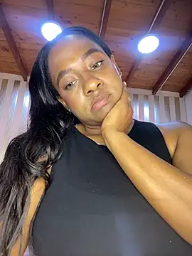 amara_queen_ 라이브 XXX 채팅