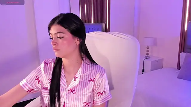 LiaSalvatore élő XXX-chatje