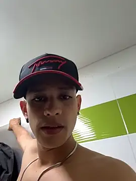 HarryGaze's Live XXX Chat