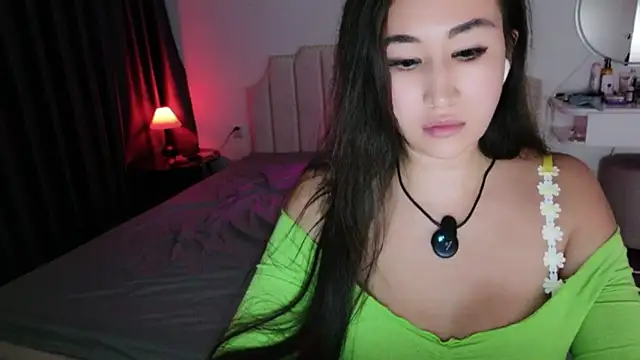 Chat +18 de JustAngel77 ao vivo