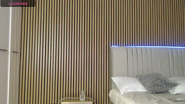 Chatroom XXX en direct de Halie_May