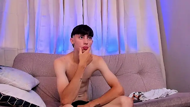Caled_Saenz's Live XXX Chat
