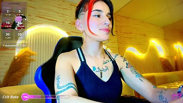 Moon_Red_r's Live XXX Chat