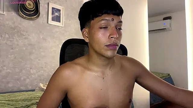 Онлайн чат XXX Brad_bonnet_