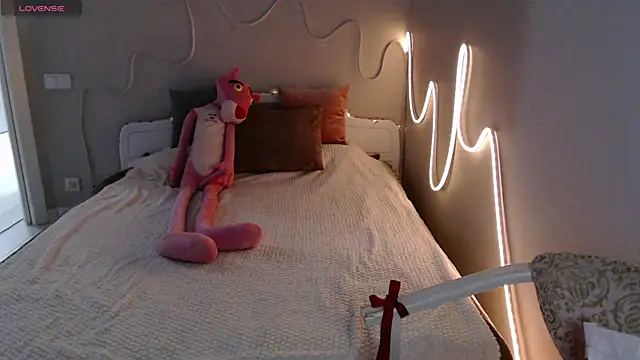 MirrraMisss Webcamshow