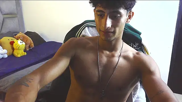 MaxiimoRomano_ 网络视讯表演