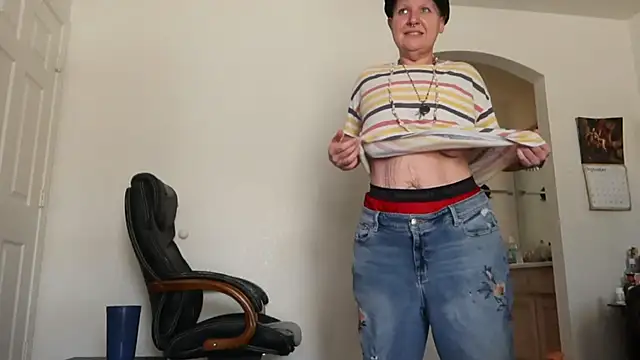 BellaBlueBBW's Live XXX Chat