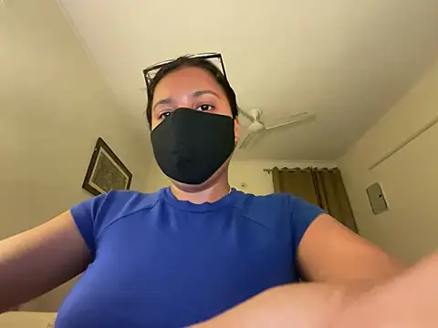 Anna_girl22 网络视讯表演