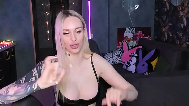 Blckmirrorr's Live XXX Chat