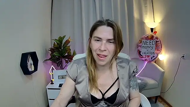TessaDaybreak's Live XXX Chat