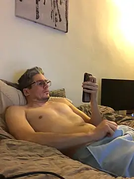 Awkwardguy's Webcam Show