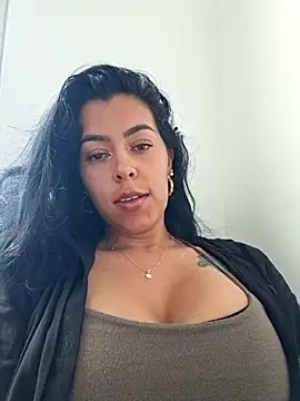 Luianna's Live XXX Chat