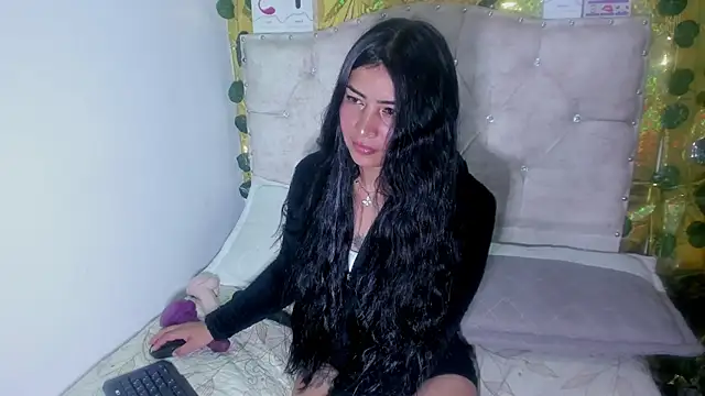 cristalconnorr's Live XXX Chat