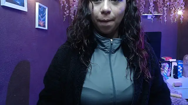 Chatroom XXX en direct de monik299