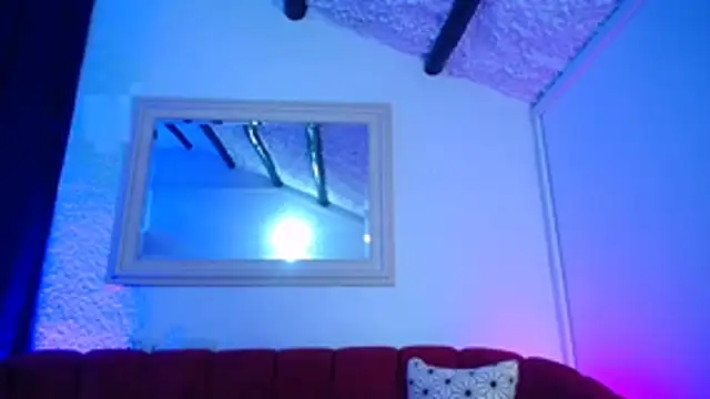 nathaly_low1's Live XXX Chat