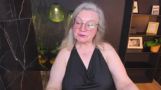 NataliMellow's Live XXX Chat