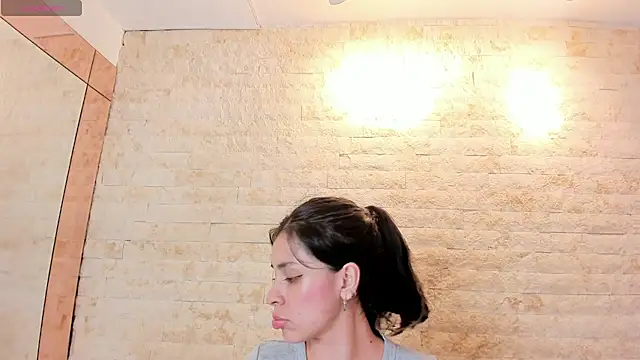 annie_shine_'s Live XXX Chat