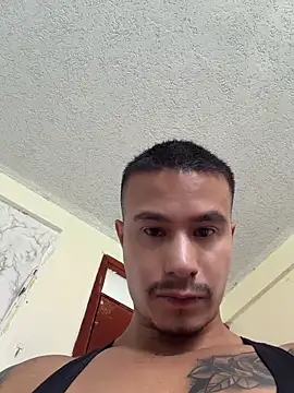 Онлайн чат XXX DominickVegas