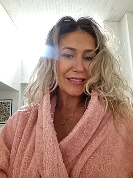 CelynaRoss – Naživo XXX chat