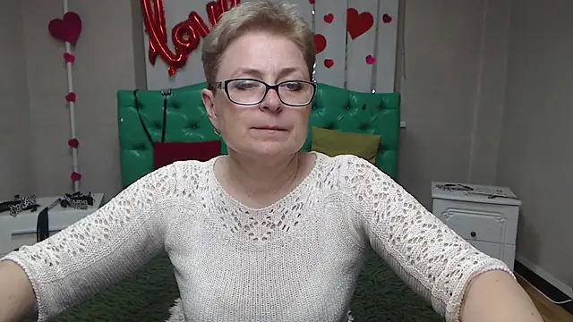 دردشة EmiliaGree الجنسية المباشرة