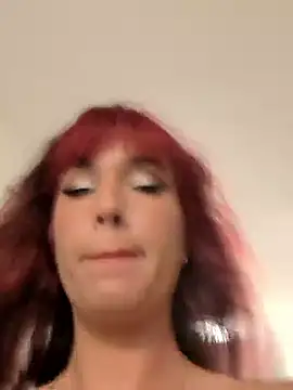 Chatroom XXX en direct de DesereaRose