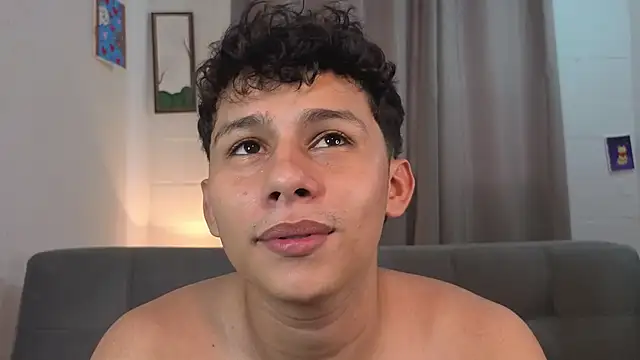 elias_steel1 – Live XXX-chat