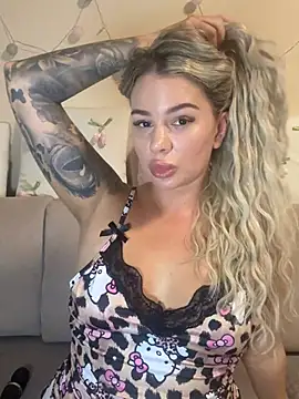 sexybatwomen33 webkamerás műsora