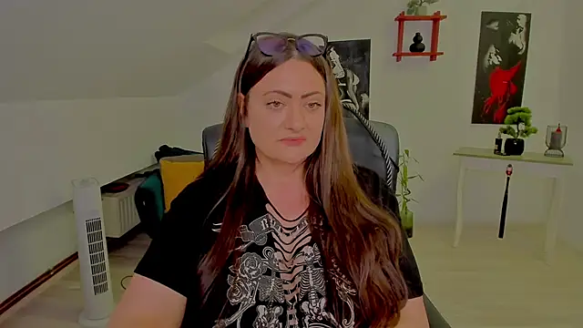 MistressDarrah Live XXX-chat