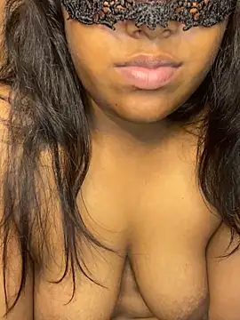 Chat XXX en directo de Nethmi156