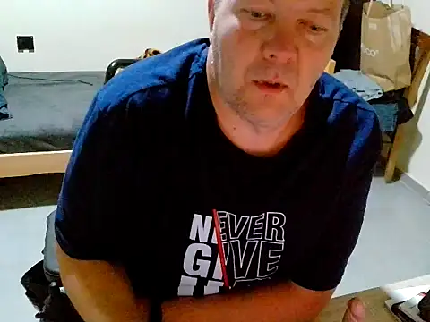 pozitiva000 Show in webcam