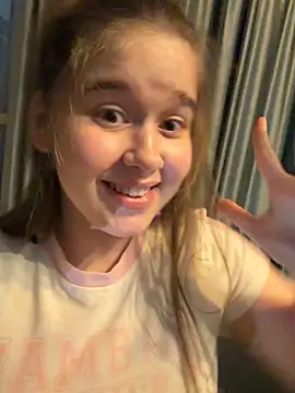 HornyGirlH 라이브 XXX 채팅