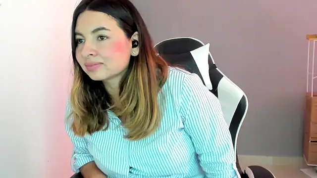 Chat XXX Live __Emma__11__Lecat_