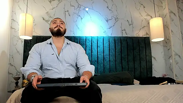 دردشة Darius_Wolfe الجنسية المباشرة