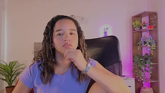 دردشة emilyrouxe الجنسية المباشرة