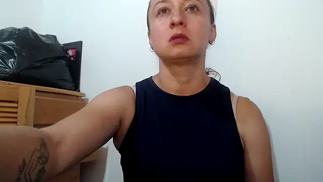 Milf_Valeria Live XXX-Chat