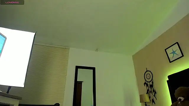 LolaVillalobos' Live XXX Chat