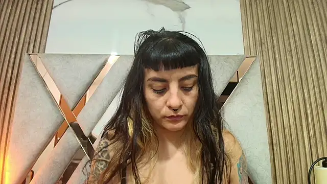 Naughty_Kittenm Chat XXX in diretta