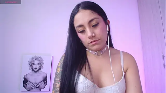 Millie_bobbyのライブXXXチャット