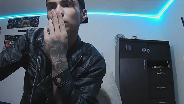 Fenix_hardcockn Webbikameraesitys