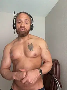 Czat XXX na żywo – Fathero1time