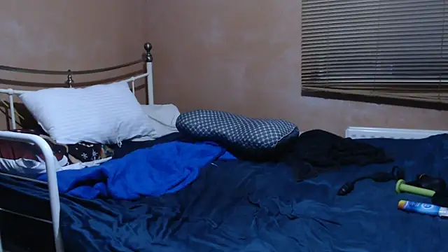Daddybear26 webkamerás műsora