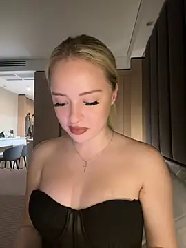SexyEvaLips – webcam-show