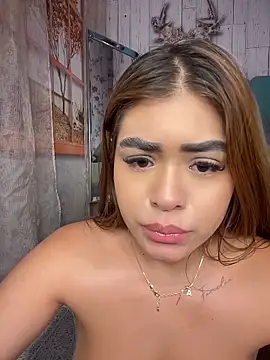 MayaMoanXXX's Live XXX Chat