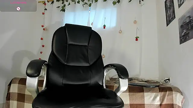 shooting_wilson Show in webcam